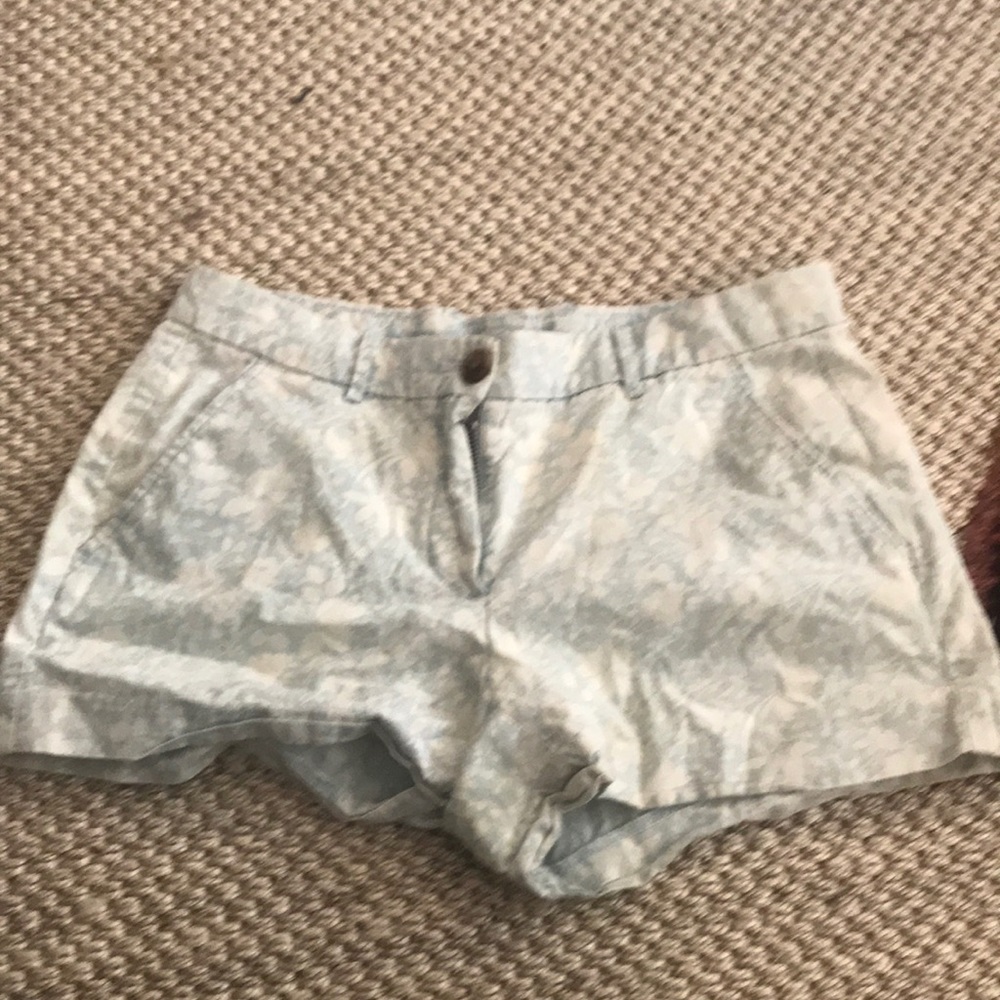 Blue faded floral khaki shorts